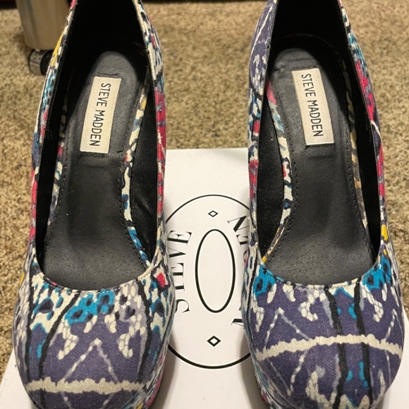 Steve Madden PAMMYY Wedges - Picture 2 of 6